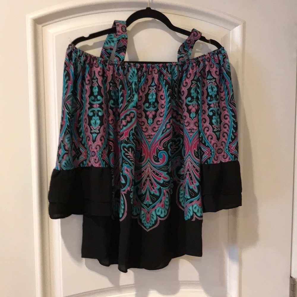 Zac & Rachel off shoulder tunic size S/C
